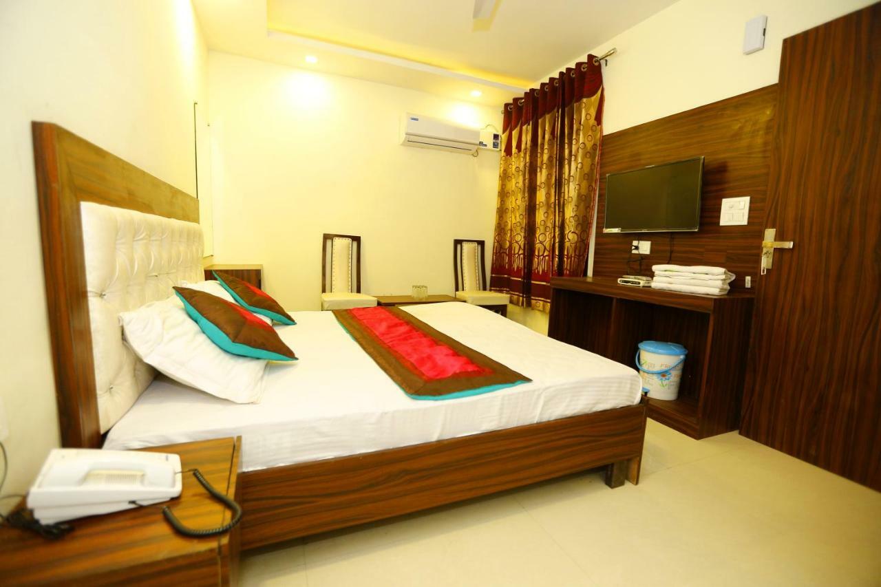 Hotel Golden Heart Amritsar Dış mekan fotoğraf